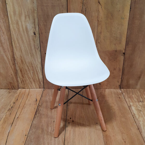 Cadeira Infantil Eames Branca